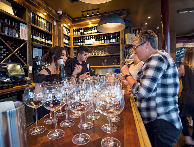 Book a wine tasting at Evuna NQ for your Christmas night out