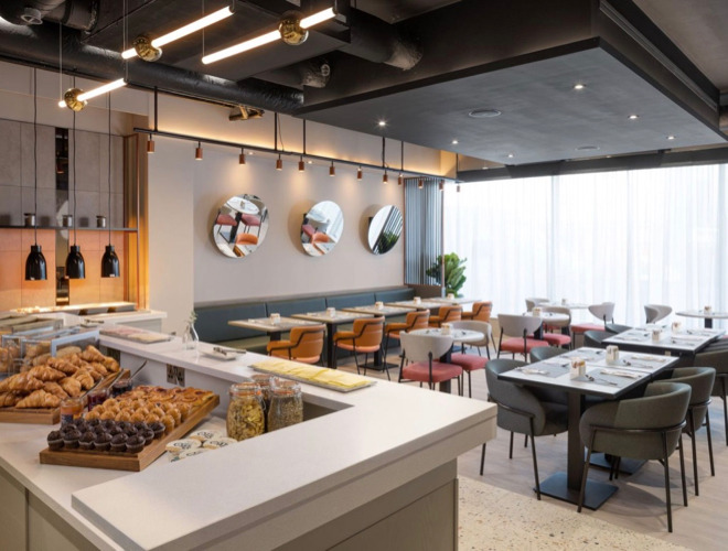 The cafe at Residence Inn by Marriott Manchester Piccadilly