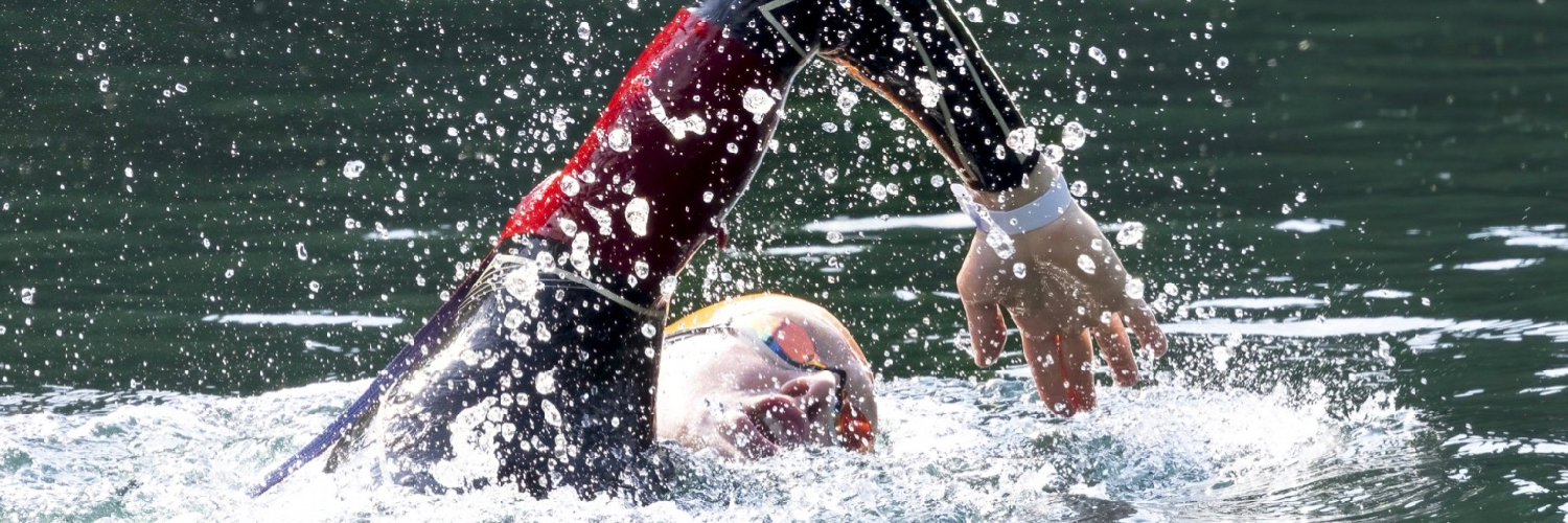 Outdoor swimming at Alderford Lake