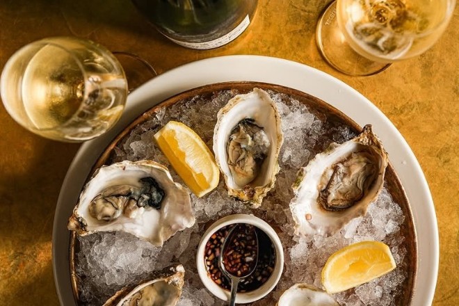 Oysters on ice at Hawksmoor