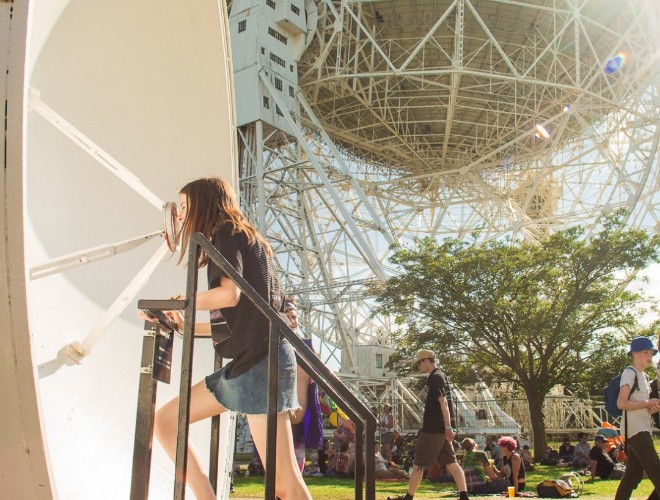 Whispering dishes at Jodrell Bank