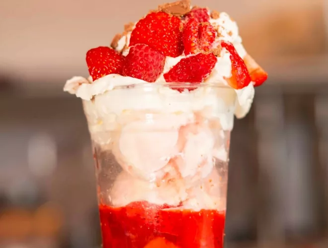Strawberry sundae at Blackstock Market