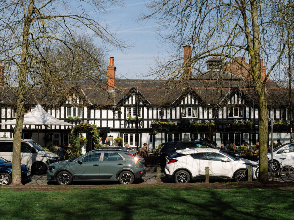 Horse & Jockey Exterior