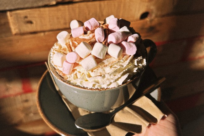 Hot chocolate topped with marshmallows at Diggle Lock