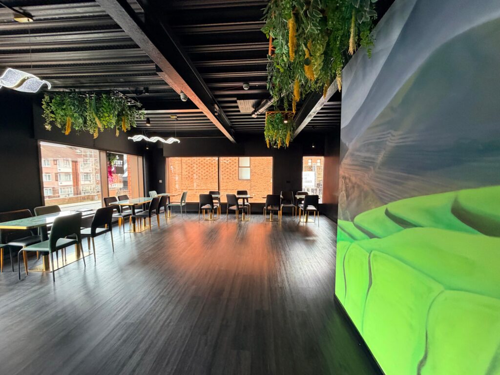 Le-Viet-Social-Private-Hire-widow